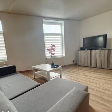 Charbonnel 1 A Charleroi-Airport Apartman Kültér fotó